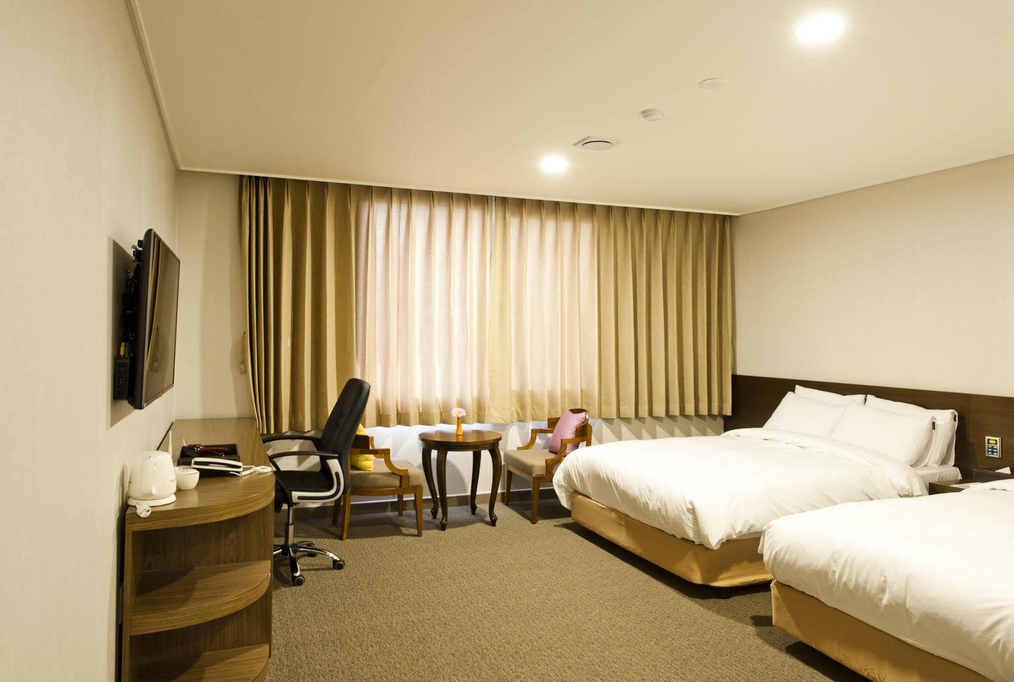 Jeonju Yeonghwa Hotel Εξωτερικό φωτογραφία